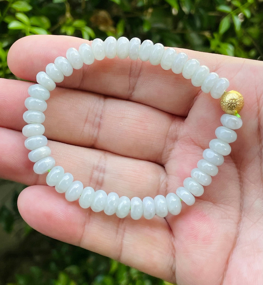 Natural Grade A Burmese Jadeite Jade Beaded Bracelet – Icy Apple Green With Gold Accent – 7.7mm – JBB166