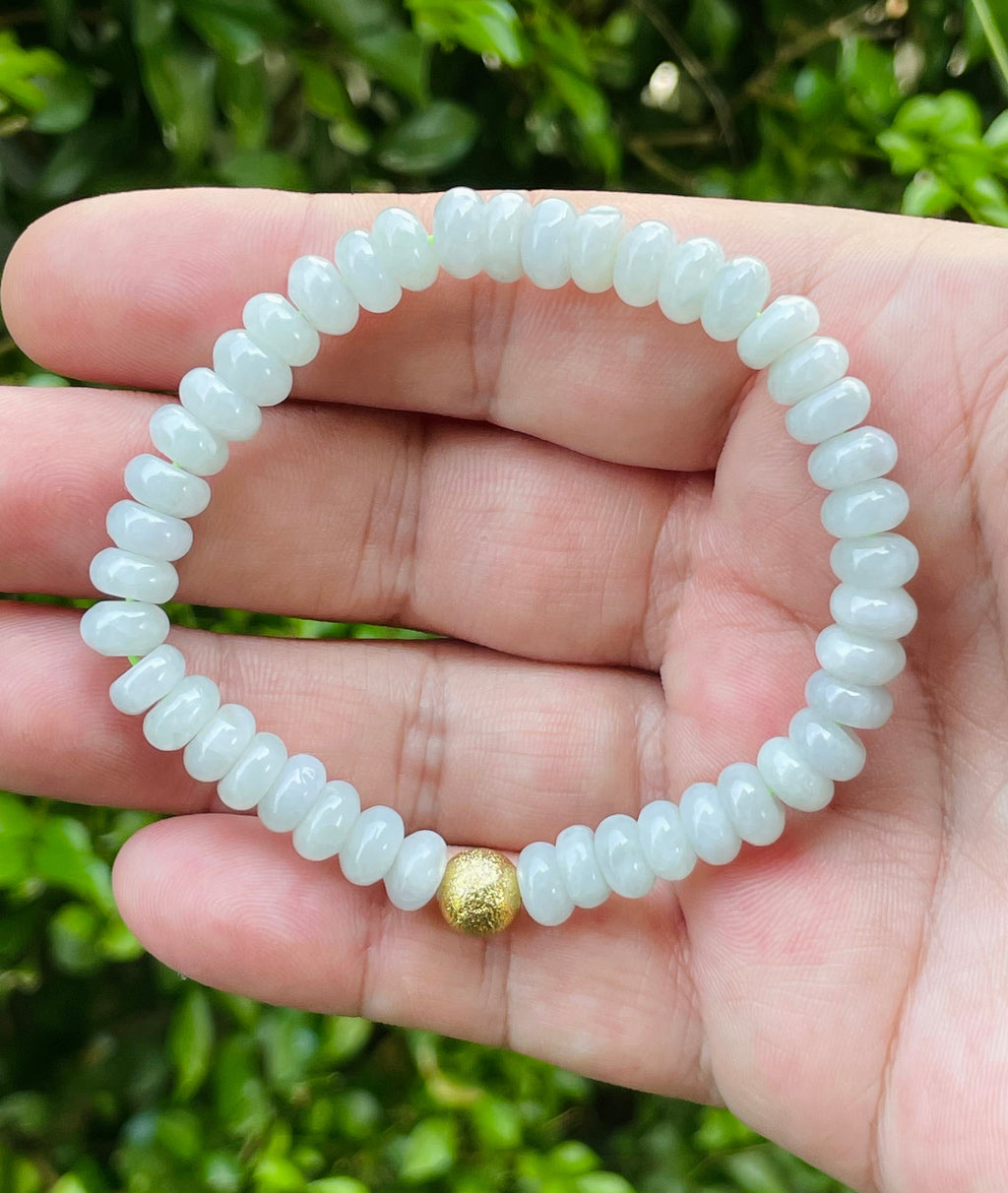 Natural Grade A Burmese Jadeite Jade Beaded Bracelet – Icy Apple Green With Gold Accent – 7.7mm – JBB166