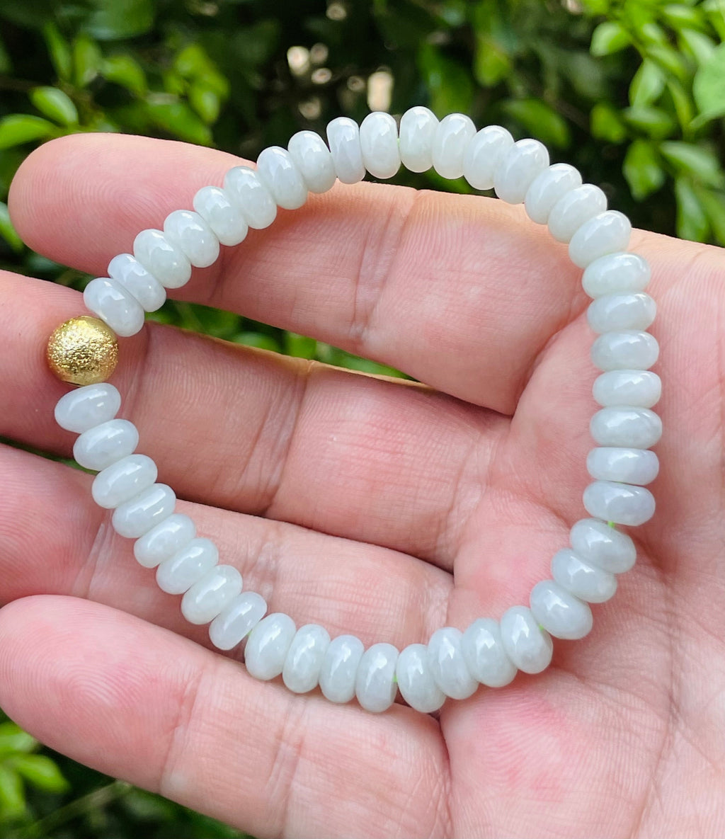 Natural Grade A Burmese Jadeite Jade Beaded Bracelet – Icy Apple Green With Gold Accent – 7.7mm – JBB166