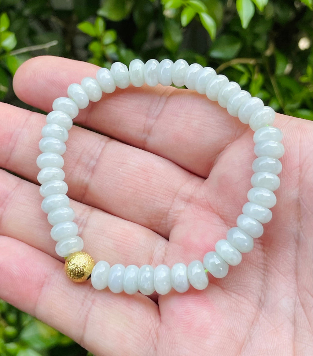 Natural Grade A Burmese Jadeite Jade Beaded Bracelet – Icy Apple Green with Gold Accent – 7.5mm – JBB169