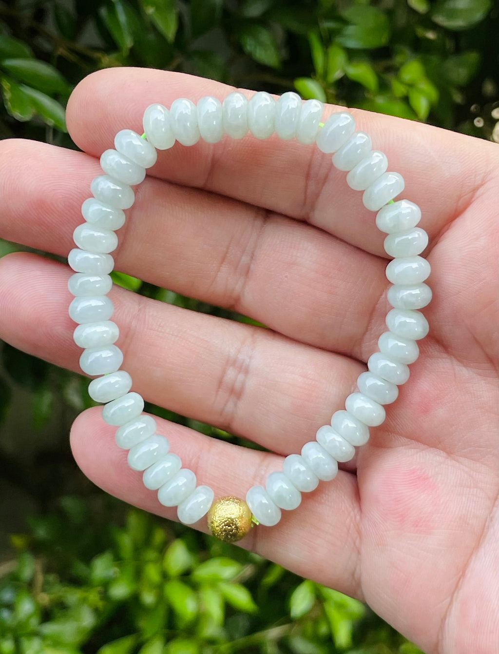 Natural Grade A Burmese Jadeite Jade Beaded Bracelet – Icy Apple Green with Gold Accent – 7.5mm – JBB169