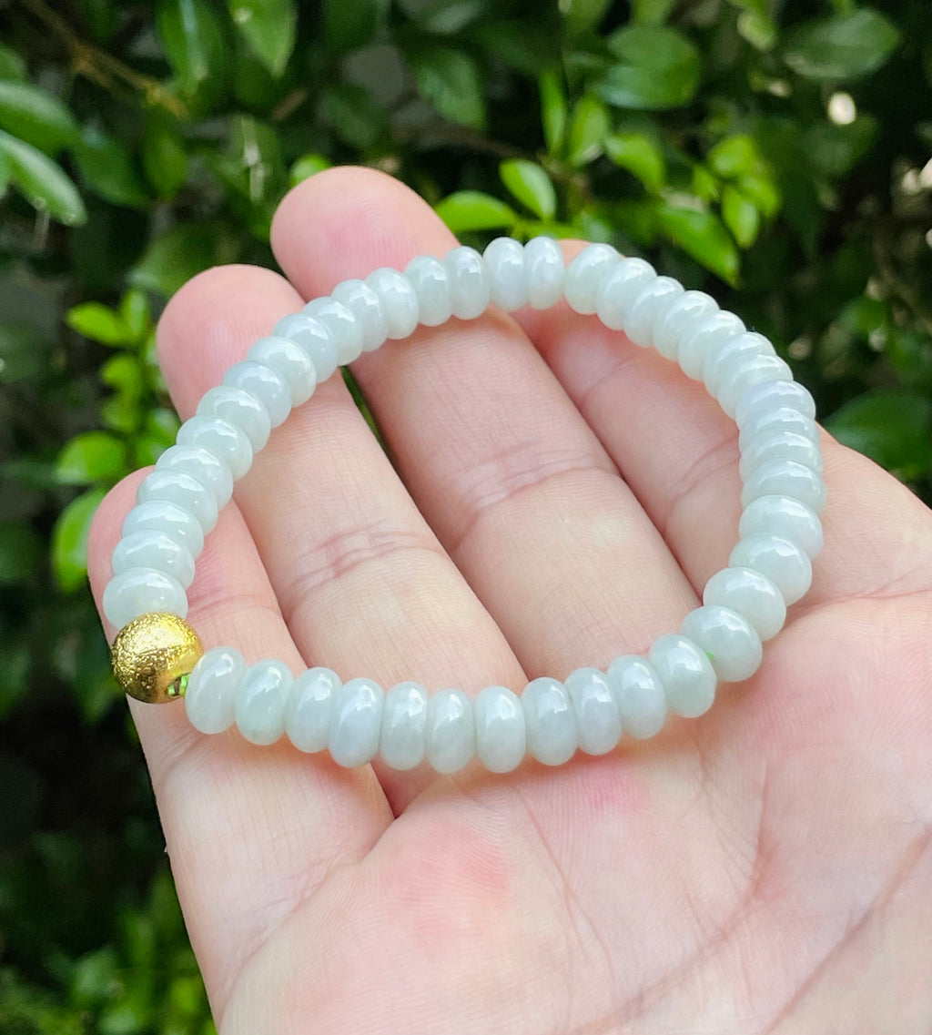 Natural Grade A Burmese Jadeite Jade Beaded Bracelet – Icy Apple Green with Gold Accent – 7.5mm – JBB169