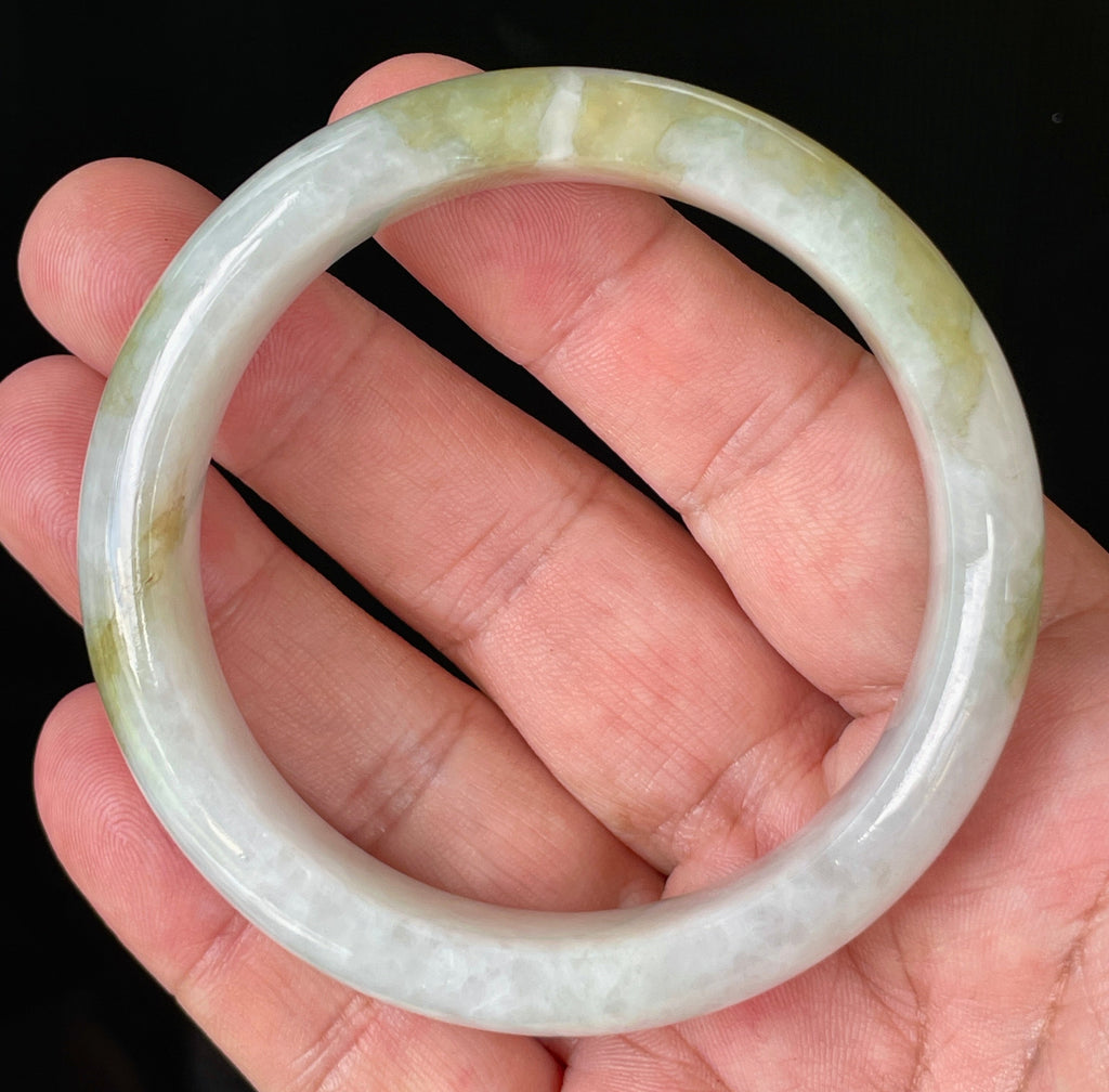 Natural Grade A Certified Burmese Jadeite Jade Bangle – Icy Cloudy Grayish Milky White with Apple Green Hues – 58.4mm – JB851