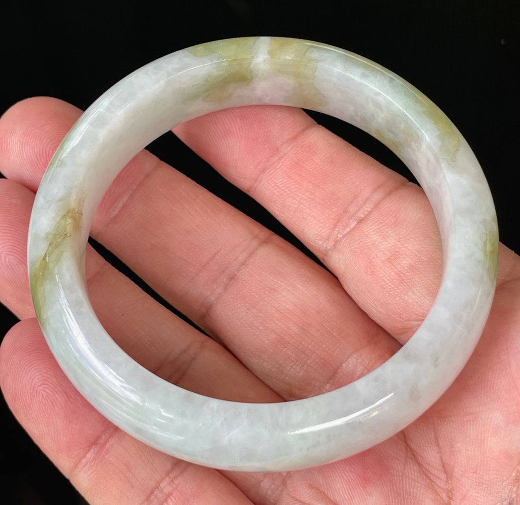 Natural Grade A Certified Burmese Jadeite Jade Bangle – Icy Cloudy Grayish Milky White with Apple Green Hues – 58.4mm – JB851