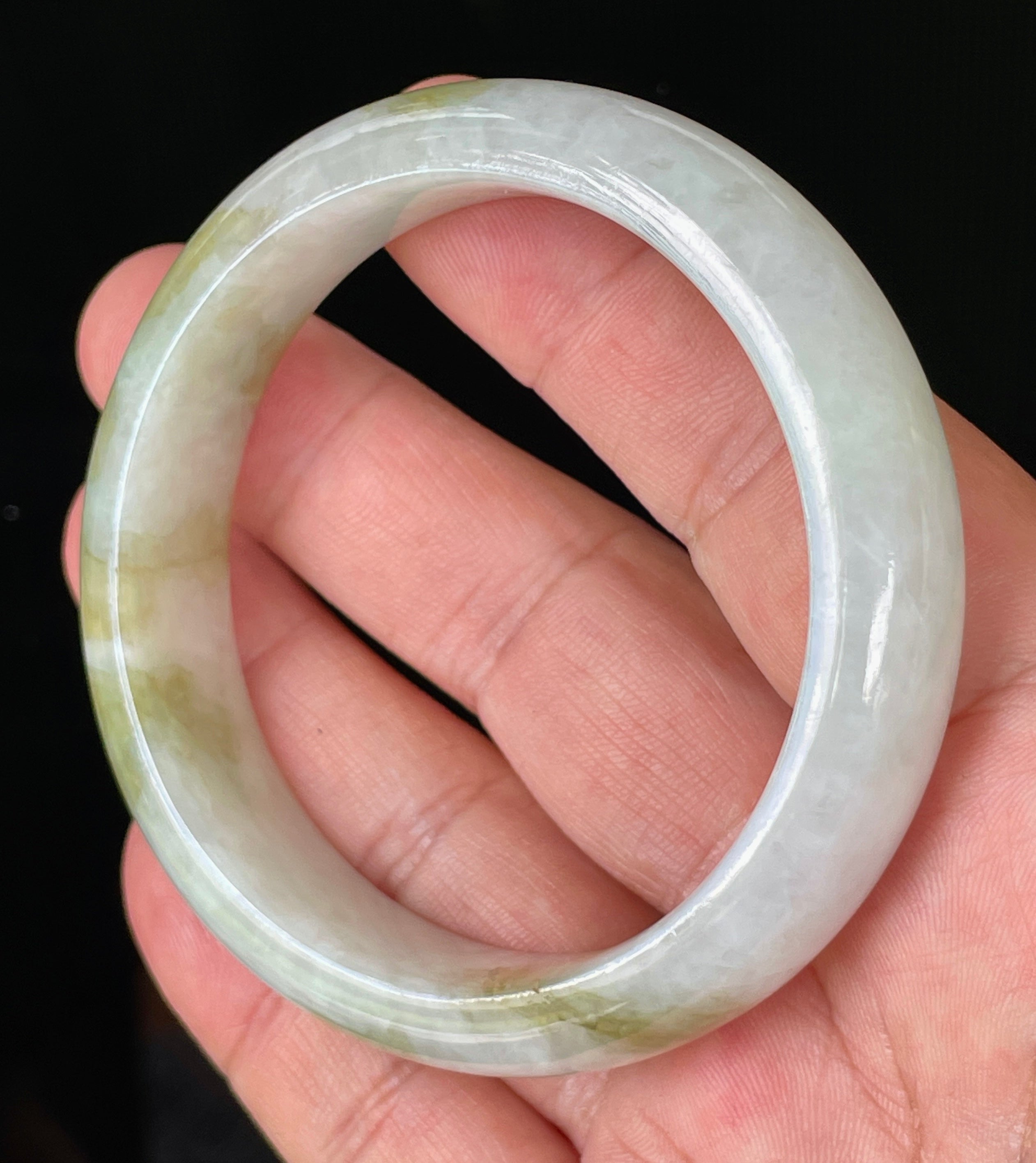 Natural Grade A Certified Burmese Jadeite Jade Bangle – Icy Cloudy Grayish Milky White with Apple Green Hues – 58.4mm – JB851