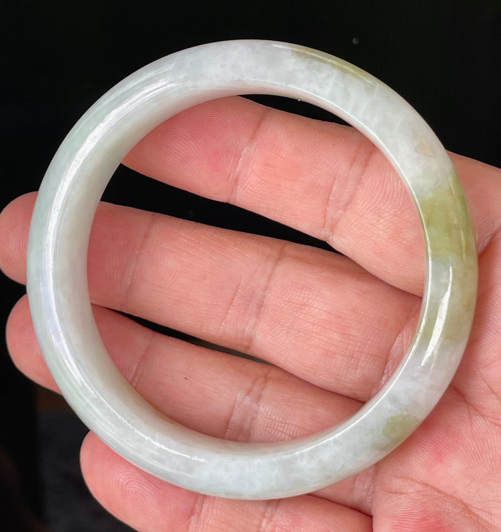 Natural Grade A Certified Burmese Jadeite Jade Bangle – Icy Cloudy Grayish Milky White with Apple Green Hues – 58.4mm – JB851