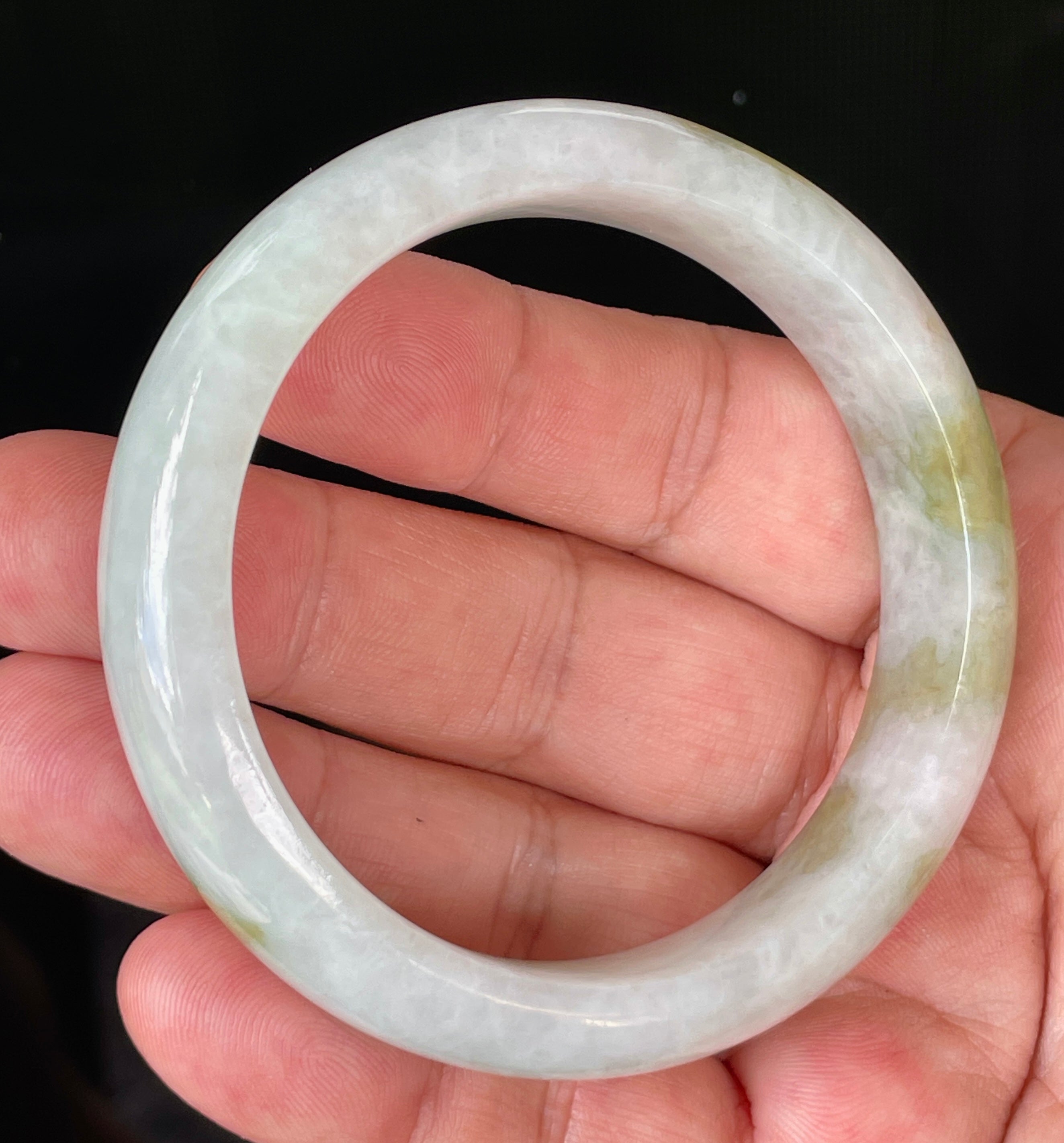Natural Grade A Certified Burmese Jadeite Jade Bangle – Icy Cloudy Grayish Milky White with Apple Green Hues – 58.4mm – JB851