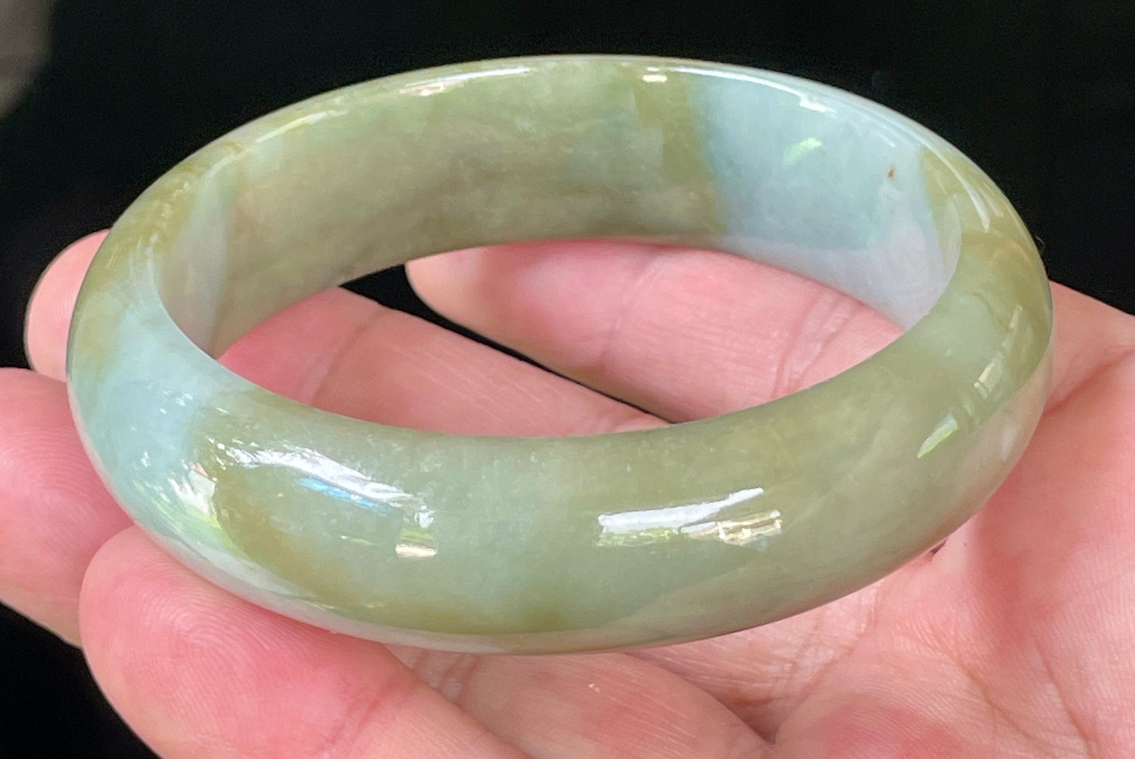 Natural Grade A Certified Burmese Jadeite Jade Bangle – Apple & Moss Green with Bluish Milky White Hues – 57.5mm – JB032