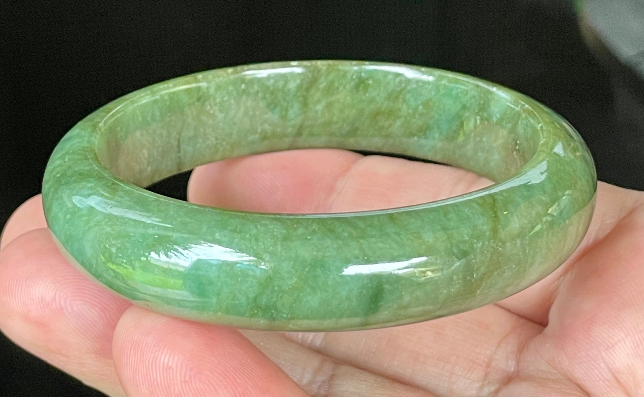 Natural Grade A Certified Burmese Jadeite Jade Bangle – Icy Emerald & Apple Green – 58.5mm – JB043