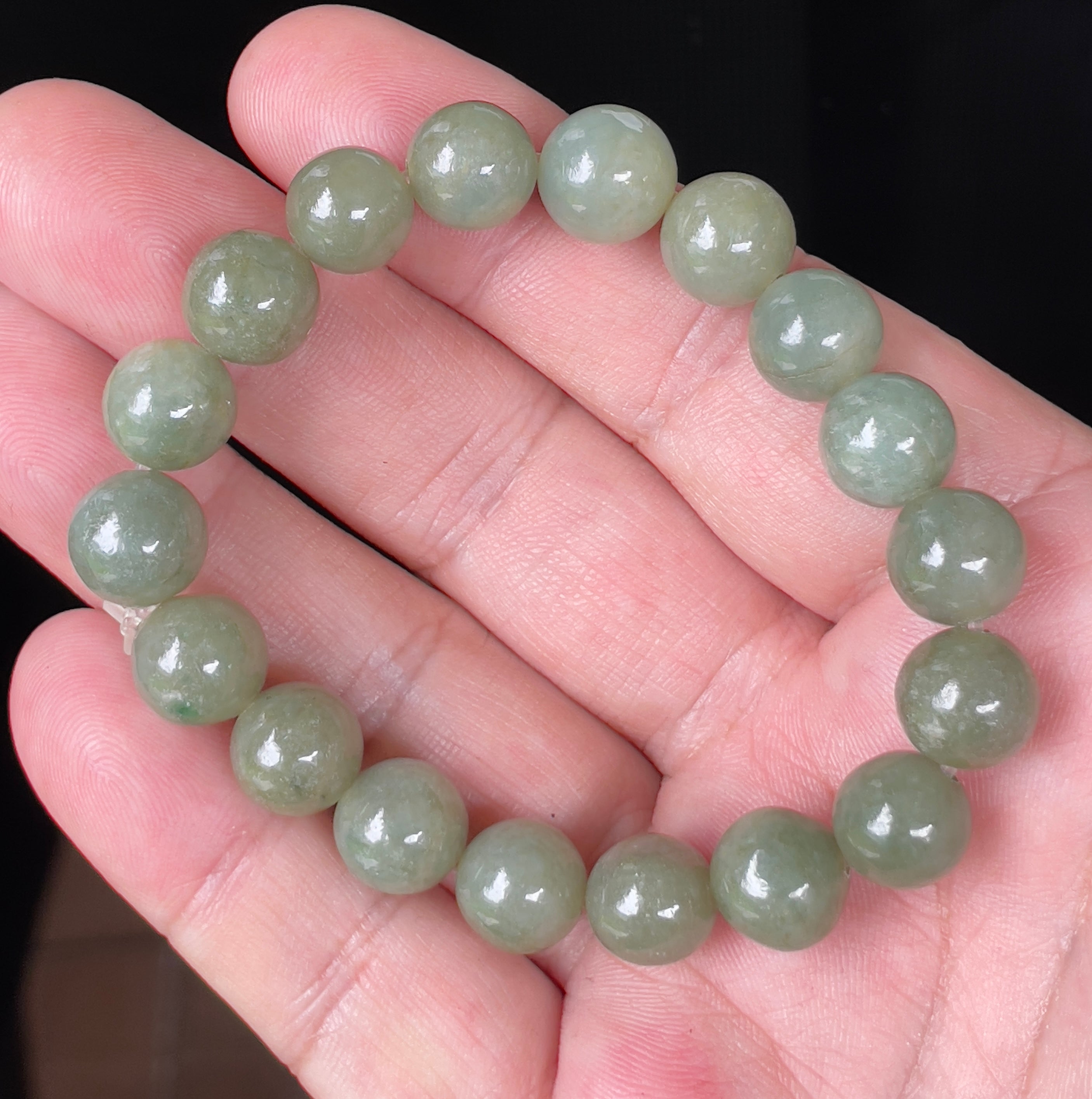 Natural Grade A Burmese Jadeite Jade Beaded Bracelet – Icy Apple Green – Hand-Shaped Round Beads – 10.3mm – JBB131