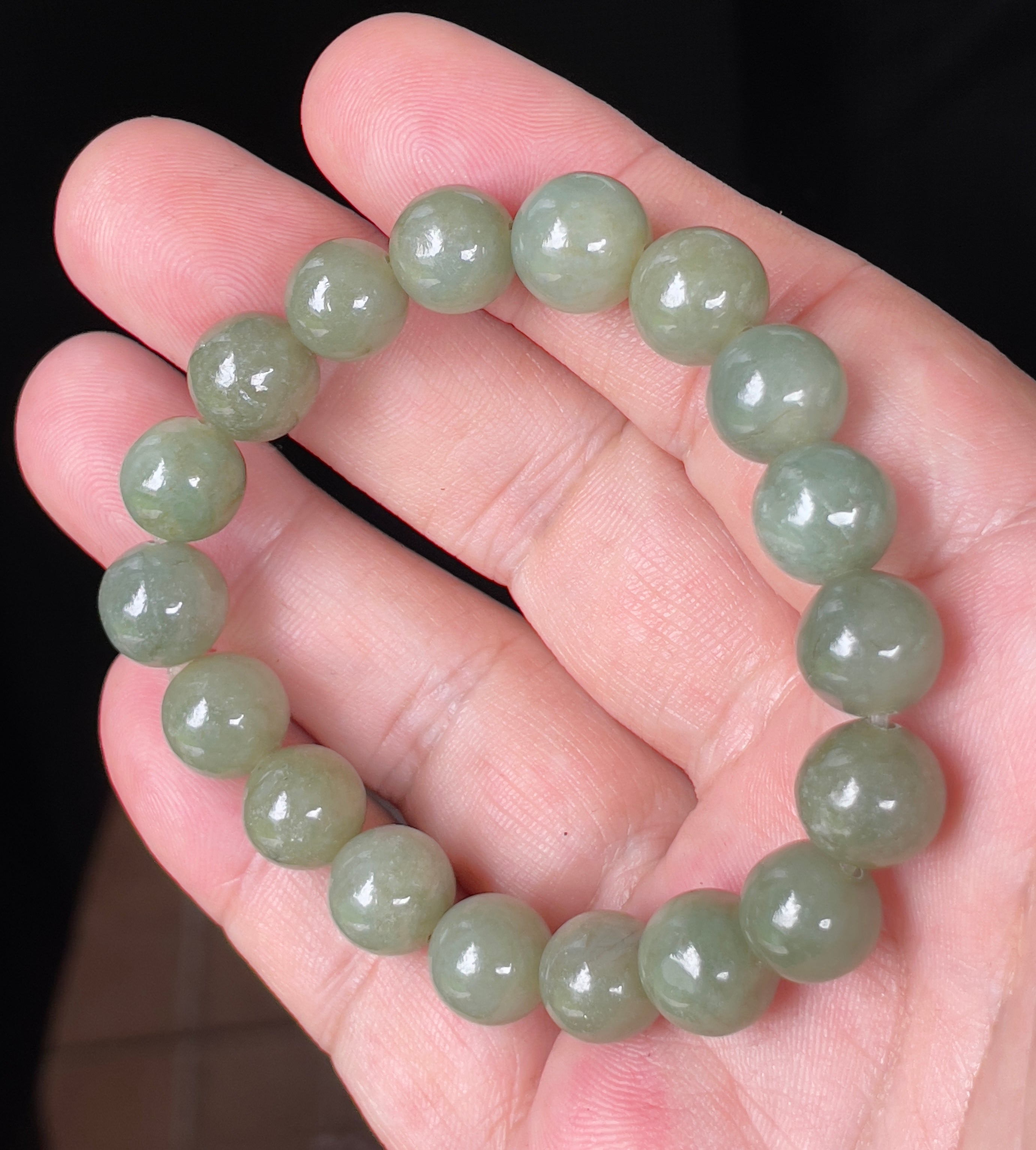 Natural Grade A Burmese Jadeite Jade Beaded Bracelet – Icy Apple Green – Hand-Shaped Round Beads – 10.3mm – JBB131