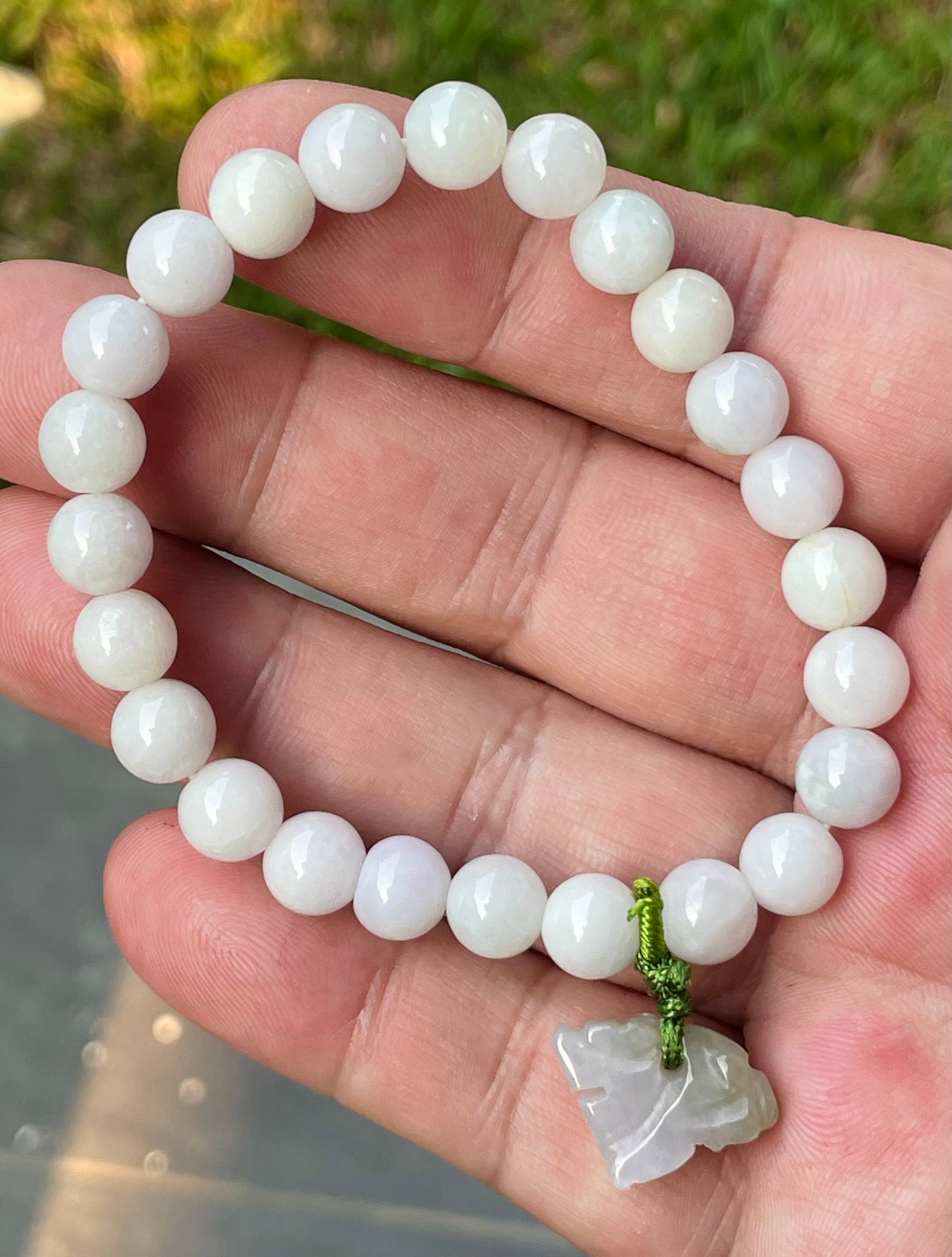 Natural Grade A Burmese Jadeite Jade Beaded Bracelet – Milky White, Light Lavender hues – Hand-Carved Tiger Pendant – 8mm – JBB177