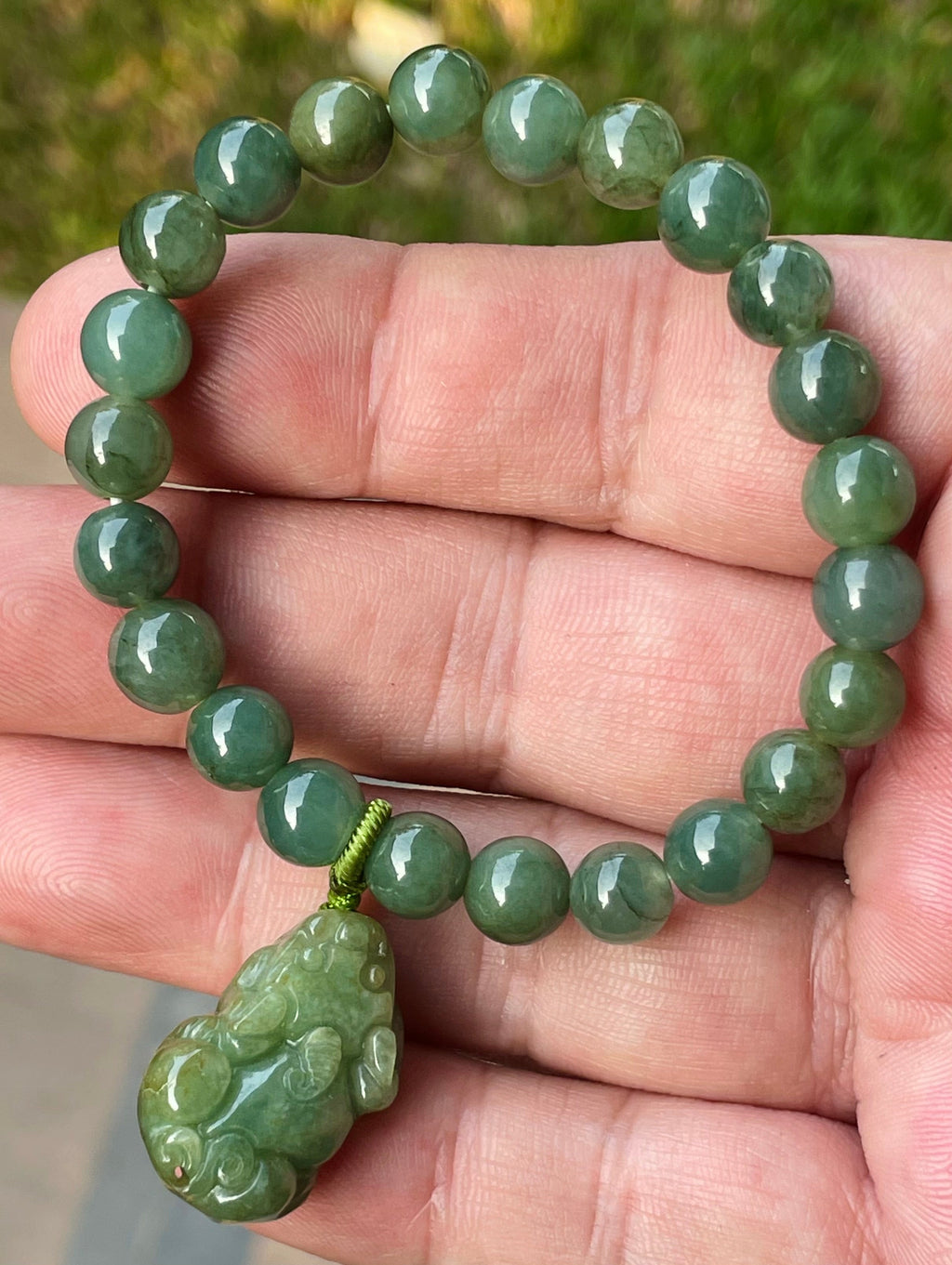 Natural Grade A Burmese Jadeite Jade Beaded Bracelet – Deep Apple Green – Hand-Carved Pixiu Pendant – 7mm – JBB178