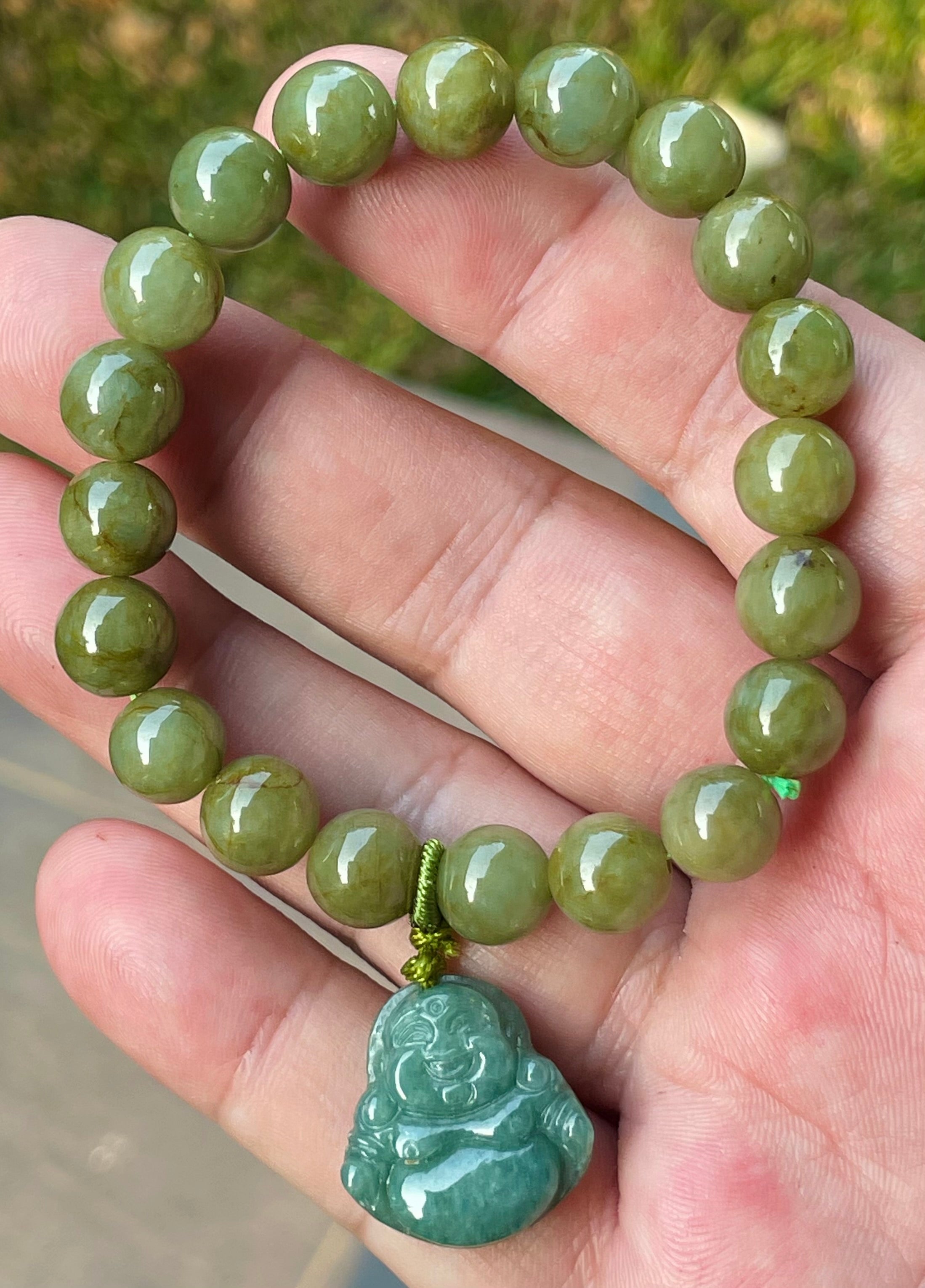 Natural BurmesenBurmese Jadeite Jade Beaded Bracelet – Olive Green – Hand-Carved Laughing Buddha Pendant – 9mm – JBB179