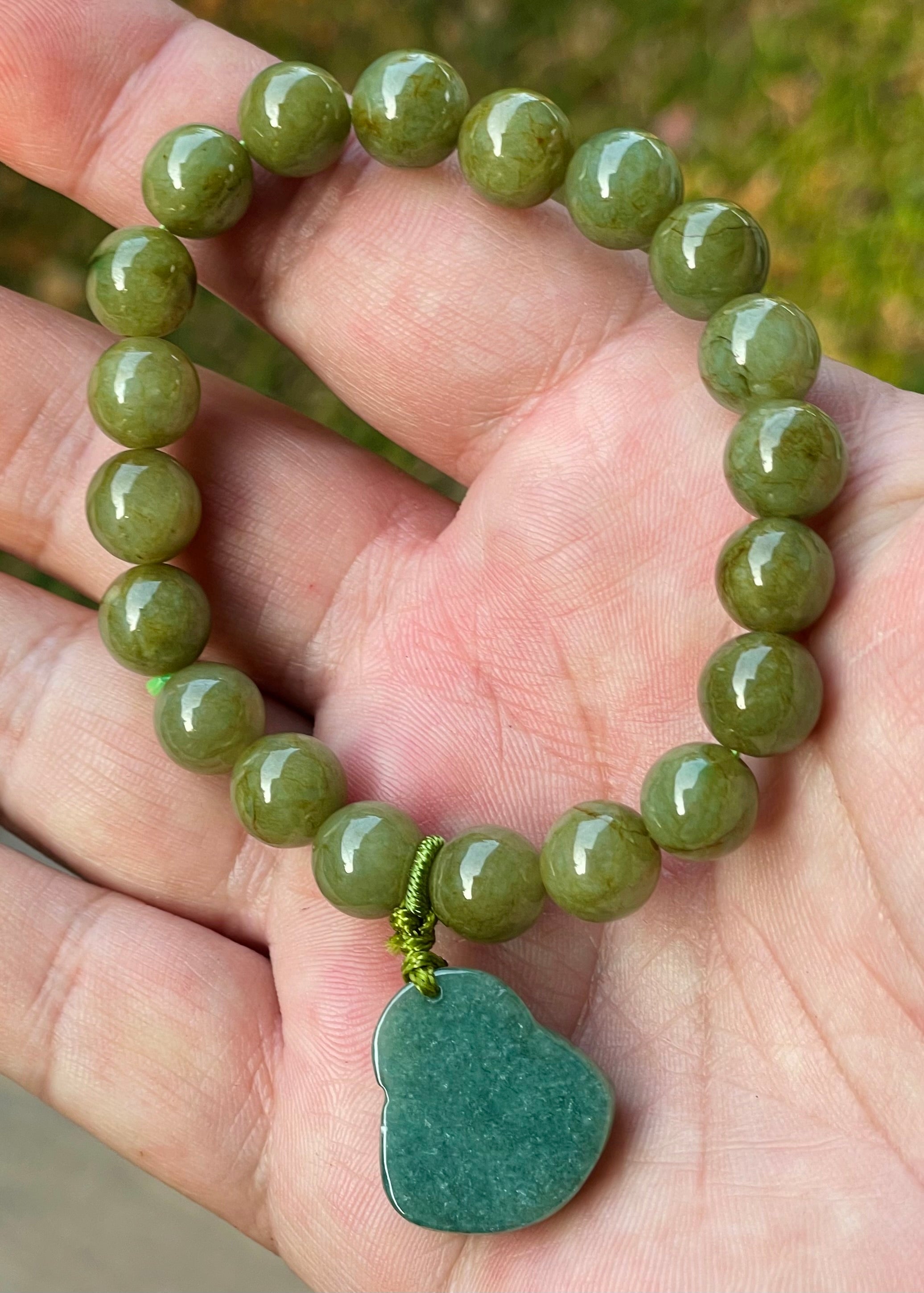 Natural BurmesenBurmese Jadeite Jade Beaded Bracelet – Olive Green – Hand-Carved Laughing Buddha Pendant – 9mm – JBB179