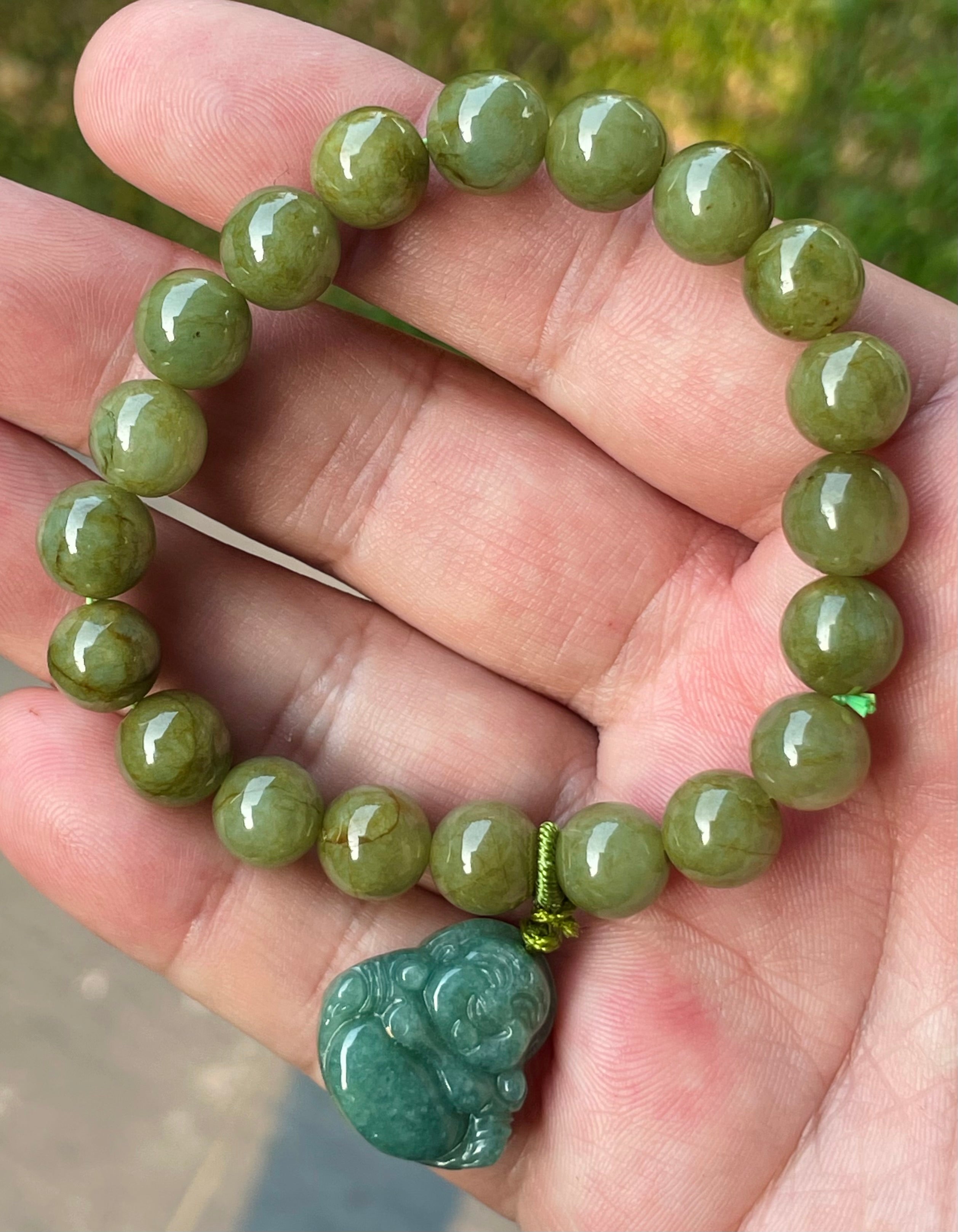 Natural BurmesenBurmese Jadeite Jade Beaded Bracelet – Olive Green – Hand-Carved Laughing Buddha Pendant – 9mm – JBB179